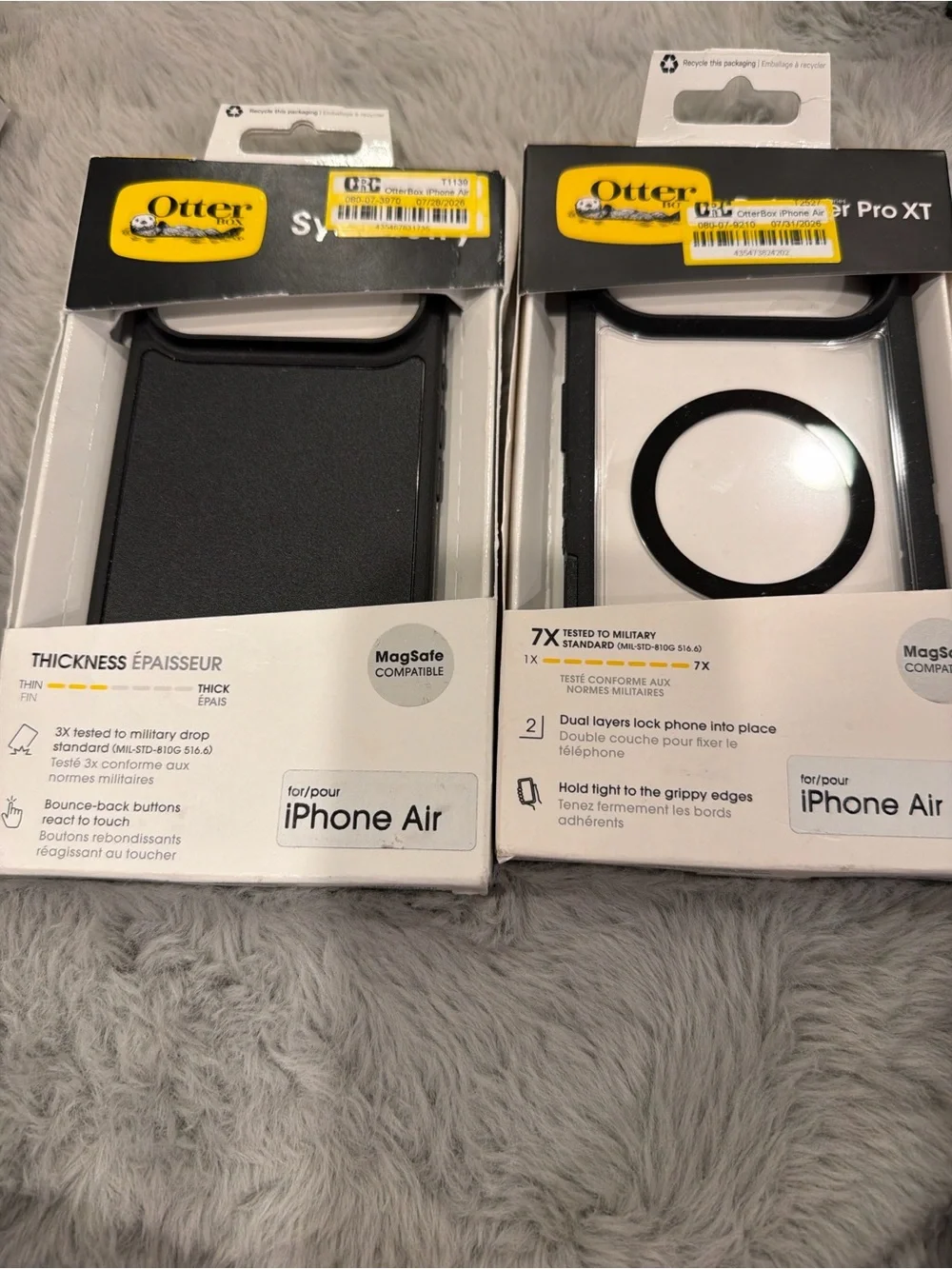 Iphone Air OtterBox Case Set in Black & clear phone